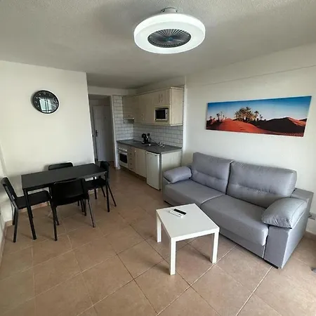 Alexander Home, Cristianos Arona (Tenerife)