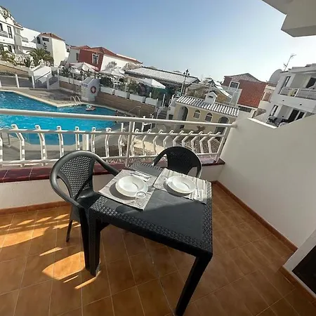 Alexander Home, Cristianos *