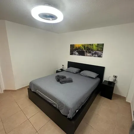 Alexander Home, Cristianos Arona (Tenerife)